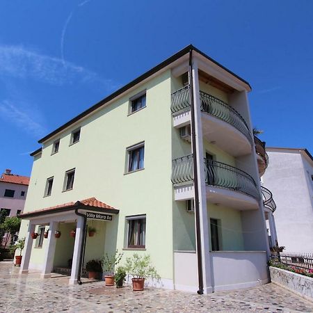 Apartments Villa Mara Rovigno Esterno foto
