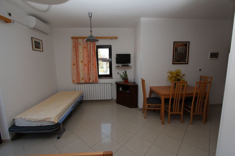 Apartments Villa Mara Rovigno Esterno foto