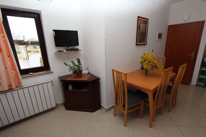Apartments Villa Mara Rovigno Esterno foto