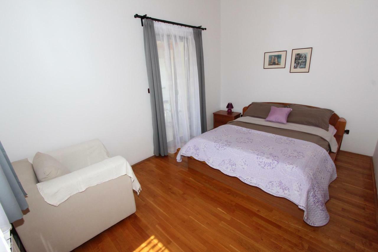 Apartments Villa Mara Rovigno Camera foto